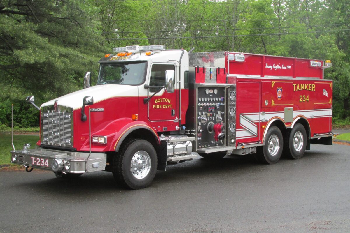 3000 Gallon Tanker New Fire Truck Delivery New England Fire